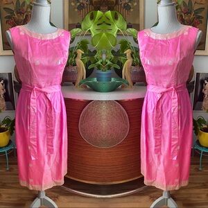 Vintage Pink and Gold Sharkskin Silk Thai Pencil Dress Size Small